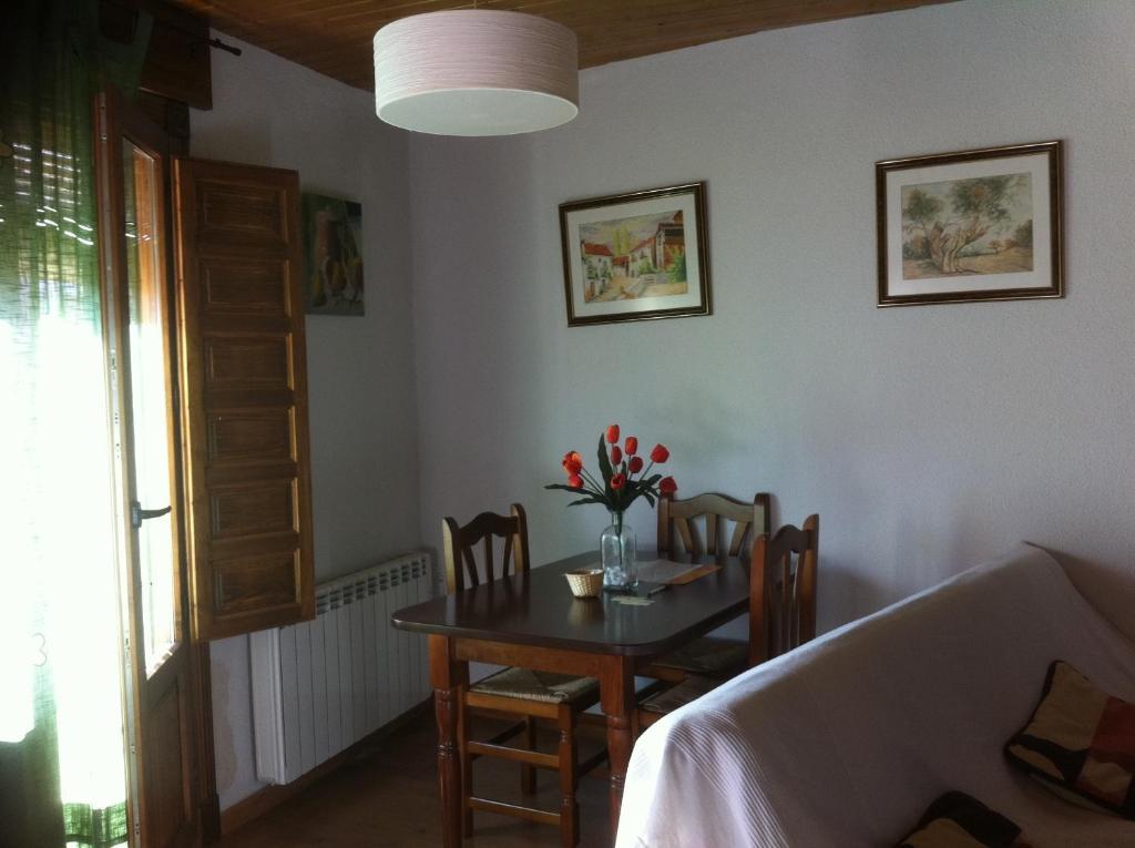 Alojamiento Turistico La Moneda De Huecar Cuenca  Room photo
